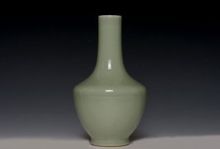 Fine Chinese Antique Green Monochrome Glaze Porcelain Vase Marks 3967 photo