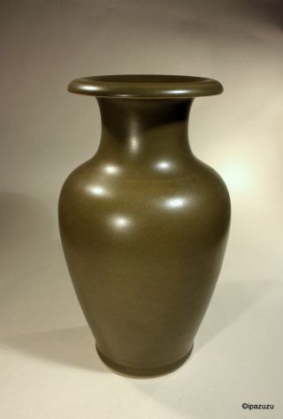 Chinese Tea Dust Monochrome Green Baluster Vase photo