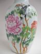Masterhand Painted Antique Chinese Porcelain Famille Rose Vase Vases photo 4