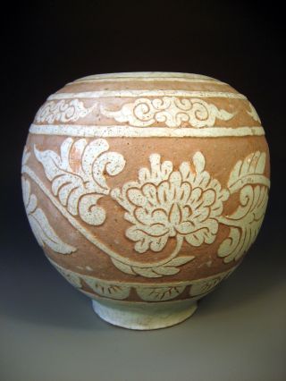 China Chinese Sung Style Foliate & Cloud Relief Decoration Celadon Vase 20th C. photo
