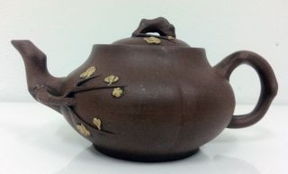 Chinese 19th Qing Dynasty Yixing Teapot photo
