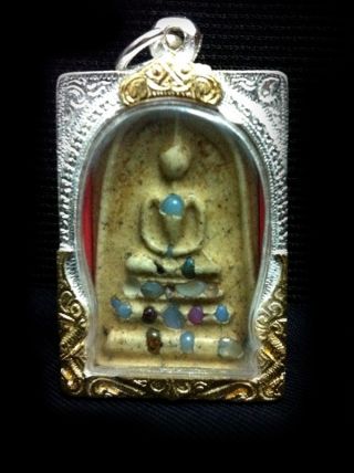 Phra Sarira Somdej Toh Pim Yai Wat Rakng Thai Buddha Amulet. photo