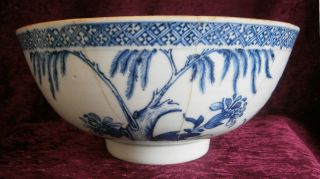 Large Antique Chinese Blue And White 18th C Porcelain Bowl - photo
