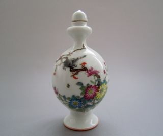 Chinese Handmade Coloured Drawing Ceramic Flowers Birds Snuff Bottle photo
