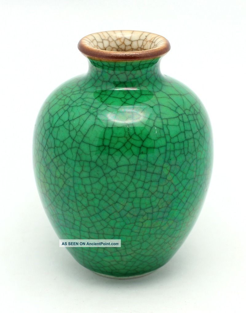 Antique Chinese Apple Green Crackle Glazed Porcelain Vase Vases photo