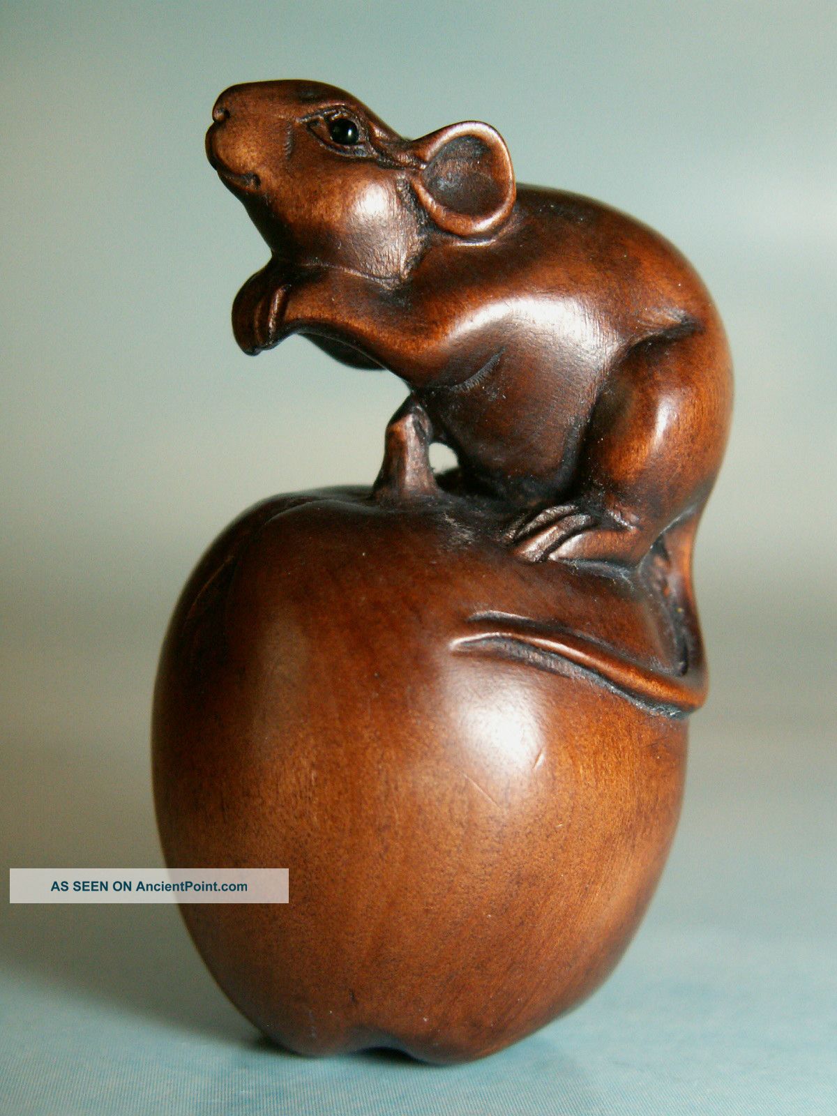 Mouse On Apple - Gorgeous Wood Netsuke Uk485 Netsuke photo