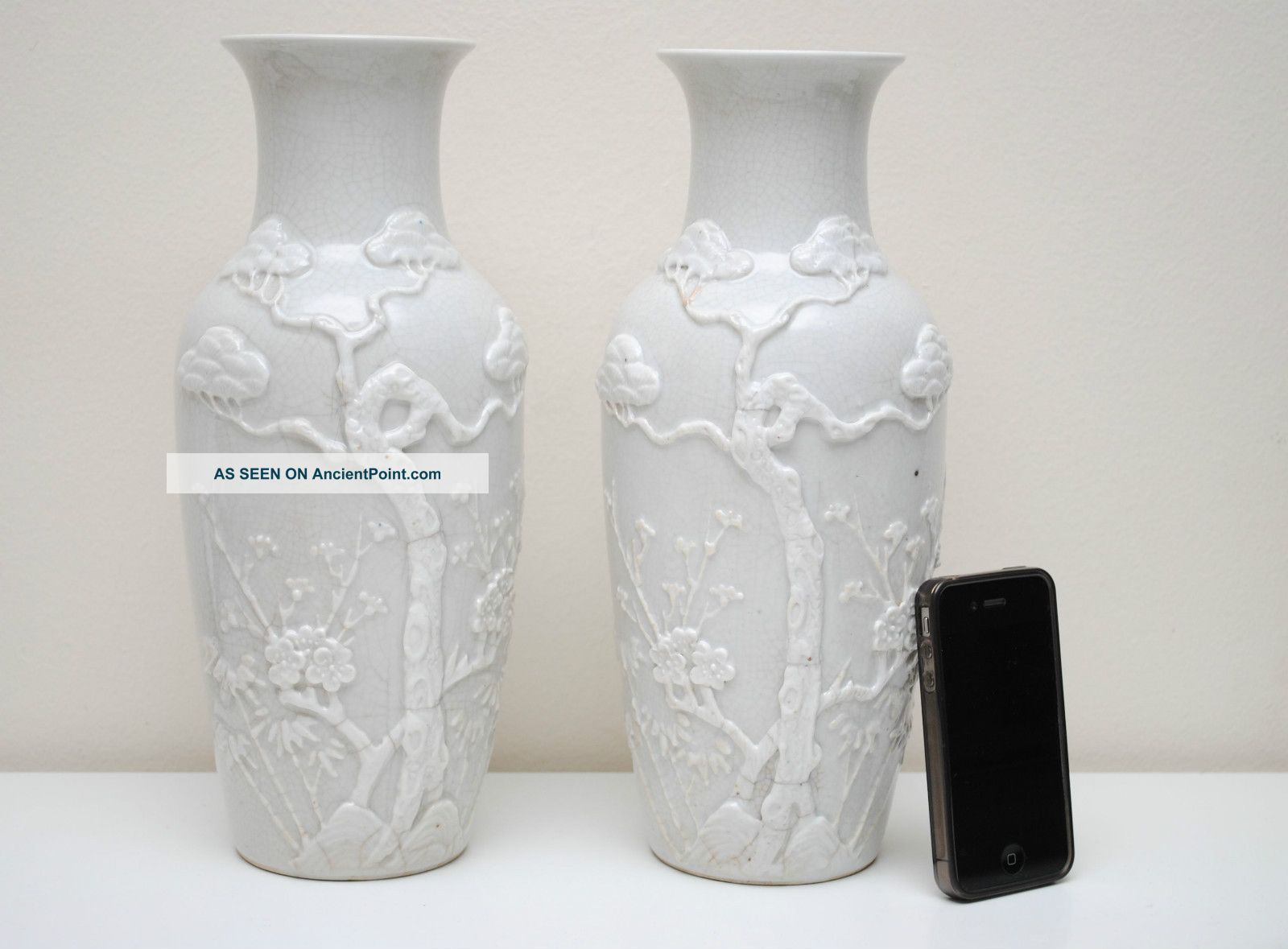 Pair Chinese Antique Republic Period Porcelain White Crackle Clazed Carved Vase Other photo