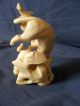 Antique Carved Bone Okimono Of A Lion And Hare C1900 Other photo 2