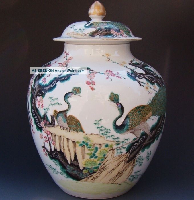 Museum Qual Signed Chinese Daoguang Famille Rose Jingdezhen Porcelain Lidded Va Vases photo