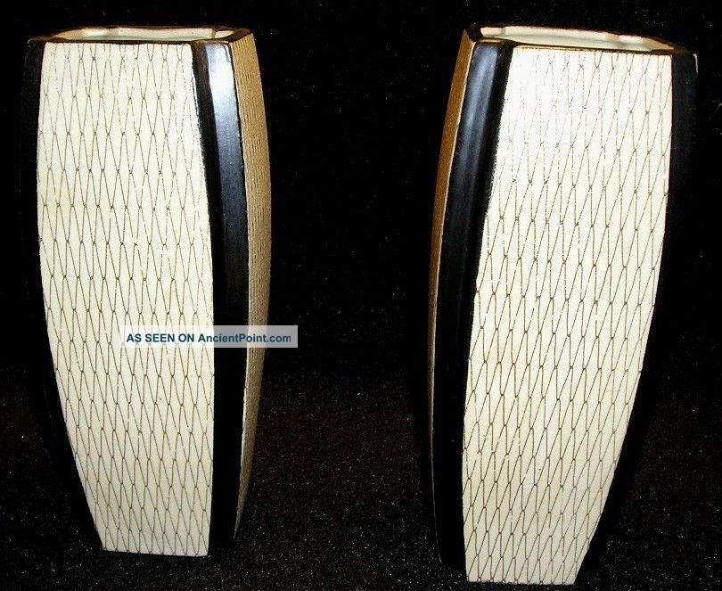 Japanese Porcelin Vases - Matched Pair - Must See - List 1 Vases photo