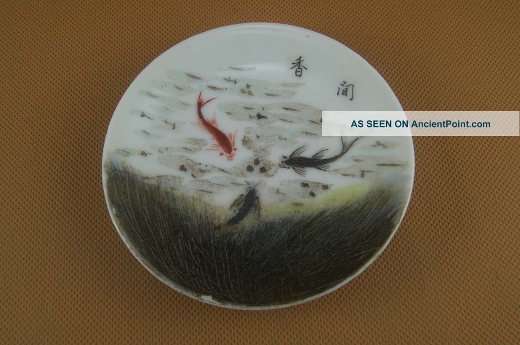 Chinese Porcelain Small 3 Fish Plate Plates photo