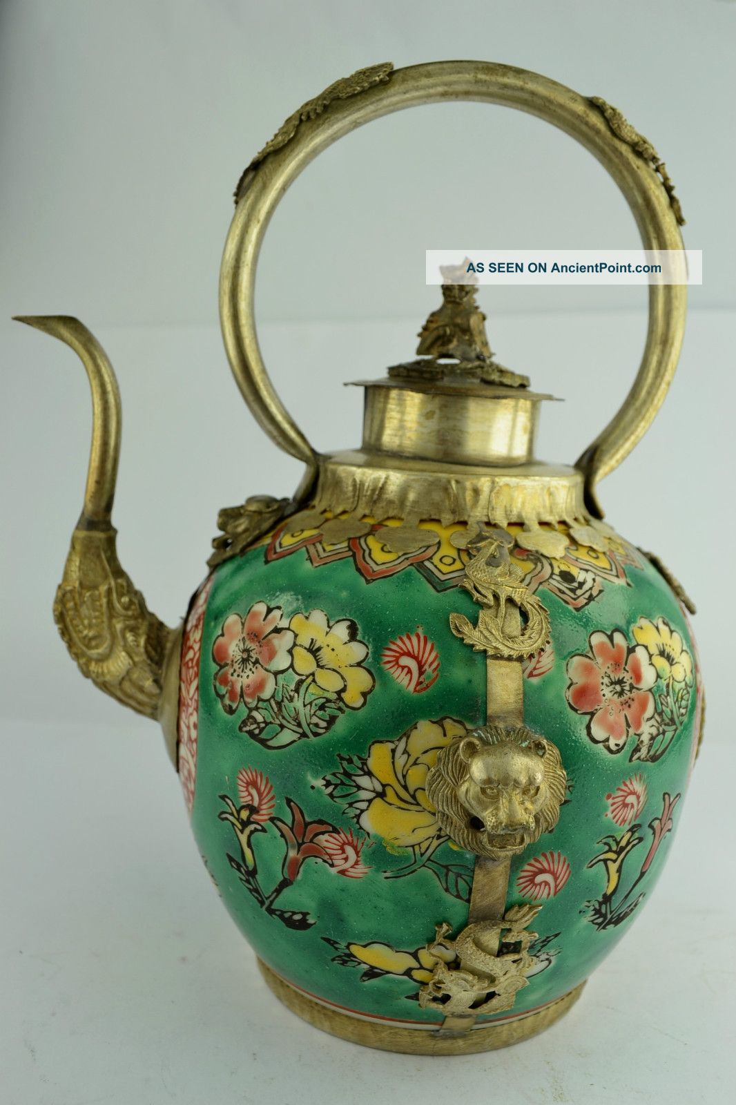 - China Collectibles Old Handwork Porcelain Kylin Big Tea Pot Porcelain photo