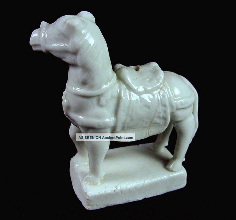 A Blanc De Chine Small Horse – 1675 - 1725 – Donnelly Other photo