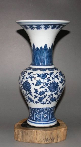 Antique China “大清乾隆年制“ Blue And White Porcelain Vase photo