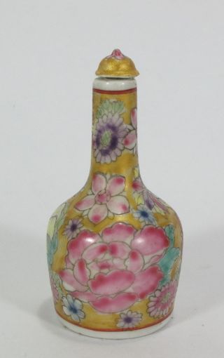 Fine Chinese Rose Porcelain Flower Snuff Bottle photo