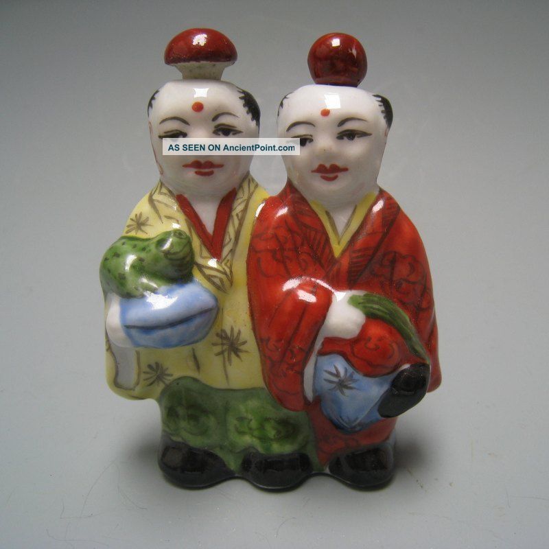 19th.  C Wearing Festive Costumes Fuwa Enamel Vitreous Enamel Snuff Bottle Snuff Bottles photo