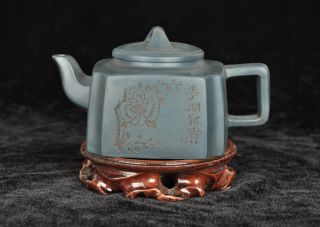 Good And Amazing 18th Century Chinese Yixing Teapot photo