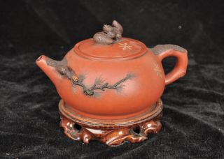 Good And Amazing 18th Century Chinese Yixing Teapot photo