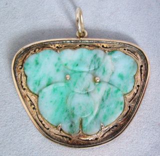 Antique Chinese 14k Yellow Gold Pendant W/ Green Jade Butterfly (11.  3 G & 1.  8 