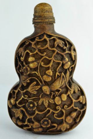 Asian Old Collectibles Decorated Handwork Alabaster Carving Locust Snuff Bottle photo