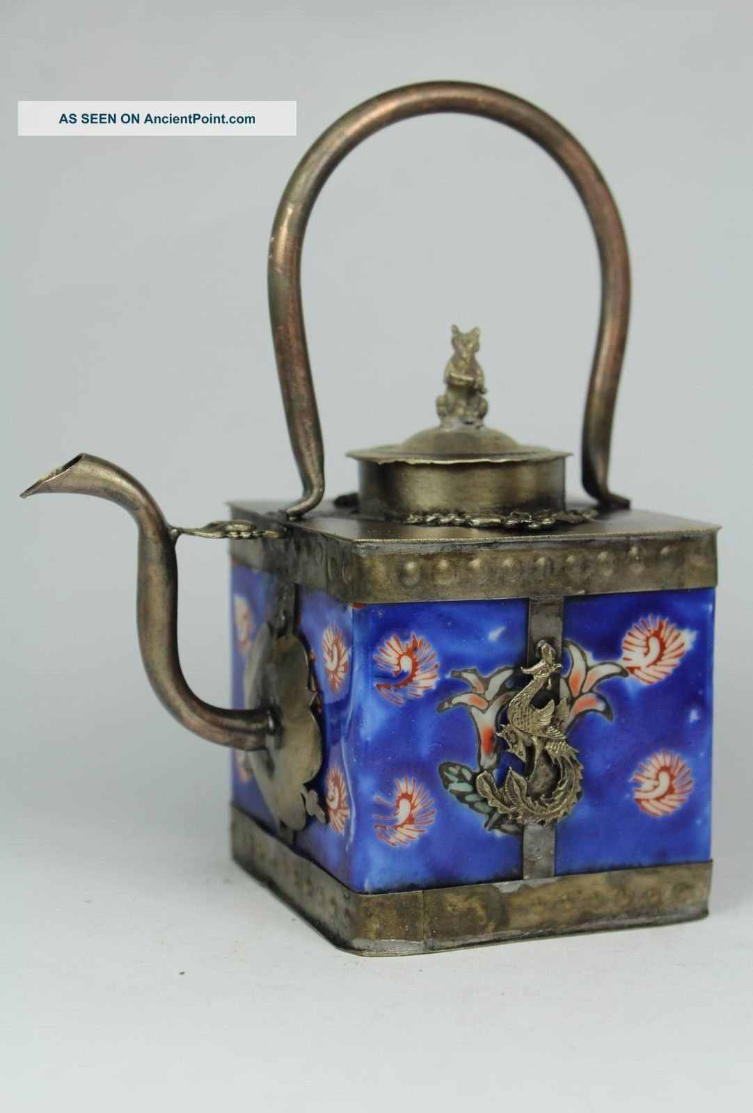 Chinese Handwork Porcelain Dragon Flower Old Tea Pot Pots photo
