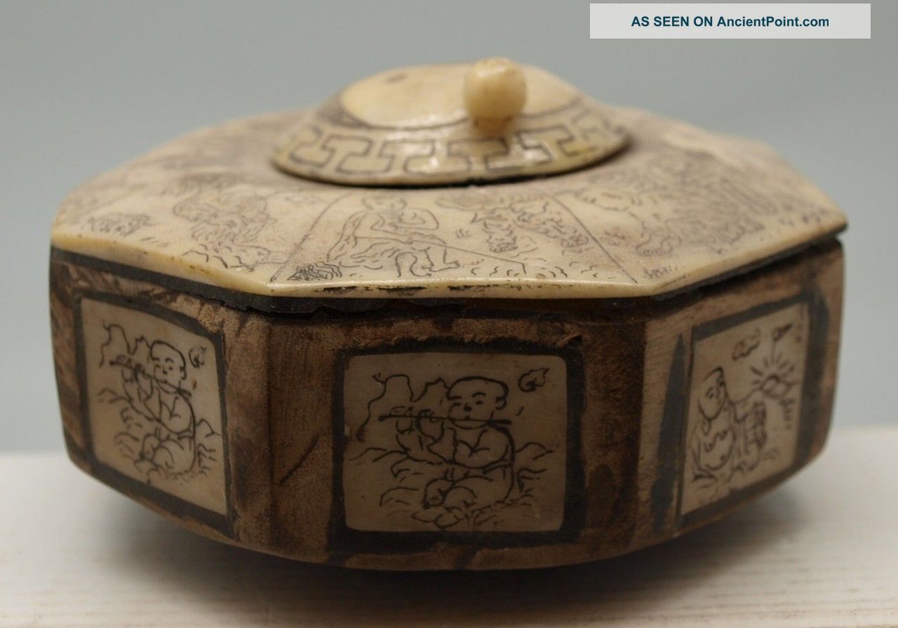 Oriental Chinese Faux Bone Pot With Hinged Lid - Etched Scenes Other photo