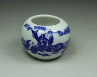 Chinese Handwork Painting Hero Old Porcelain Bird Feeder Pot photo