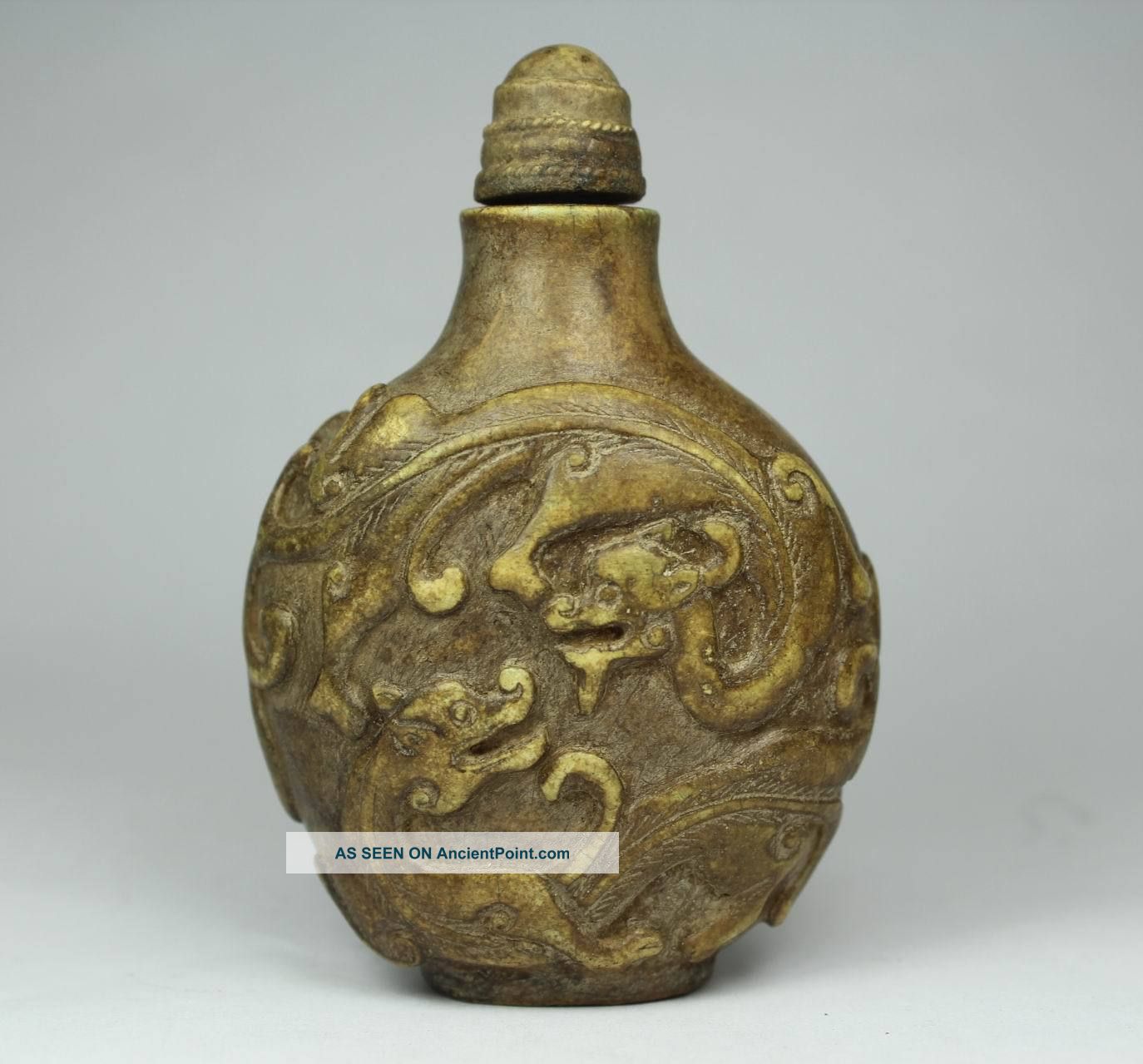 Chinese Handwork Carving Dragon Old Alabaster Snuff Bottle Snuff Bottles photo