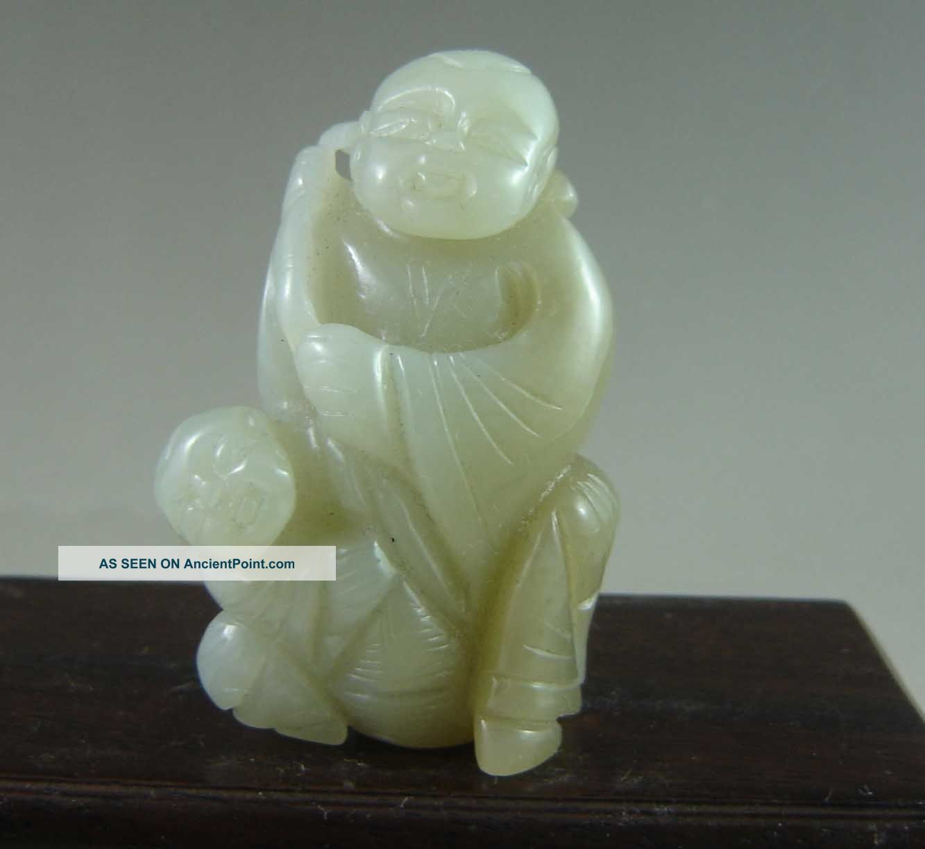 Old Chinese Hetian Jade Carved Two Urchin Pendant Necklaces & Pendants photo