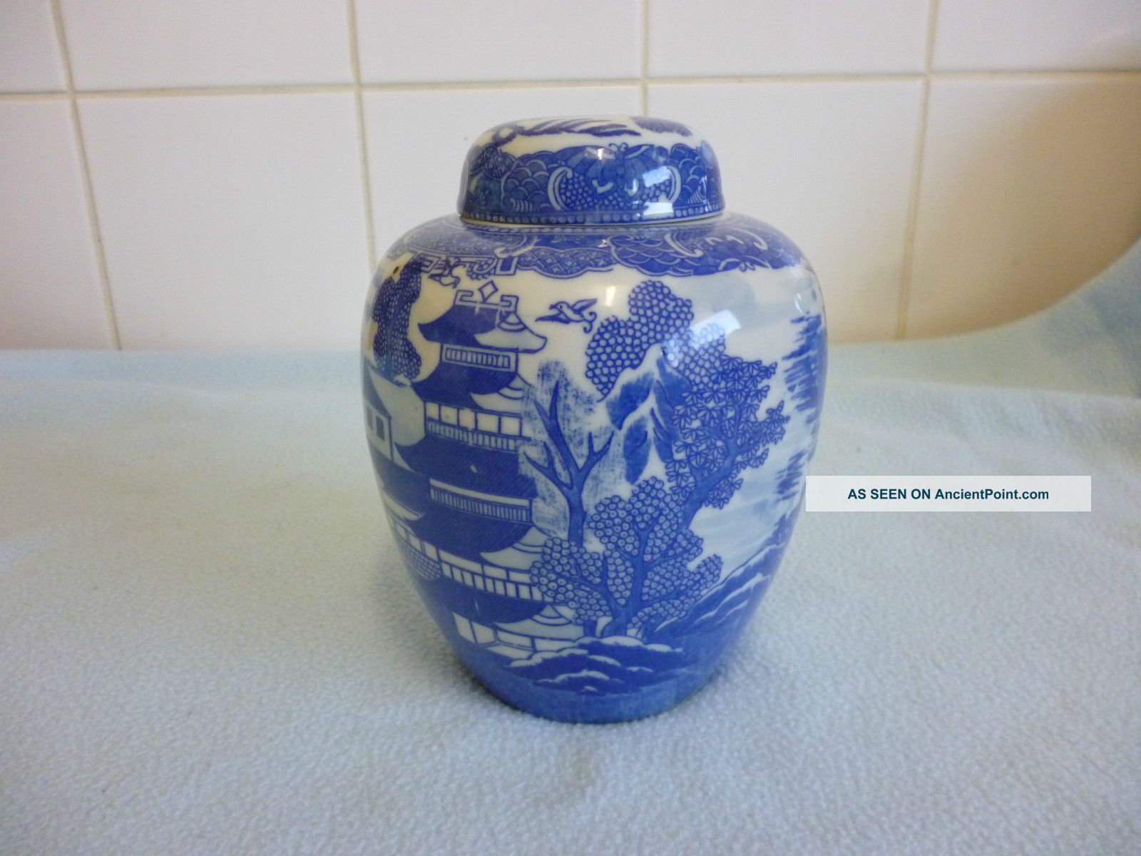 Japanese Dai Nippon Willow Pattern Blue And White Ginger Jar Vases photo