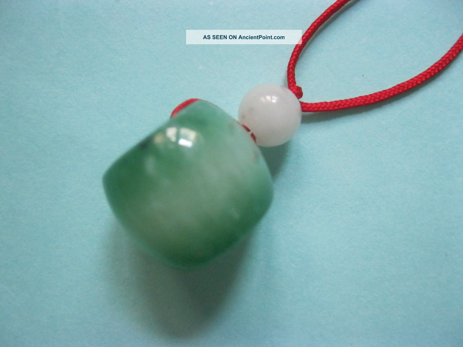 Chinese Hand Carved Green Jade/jadeite Pendant /bead Pendant Necklaces & Pendants photo