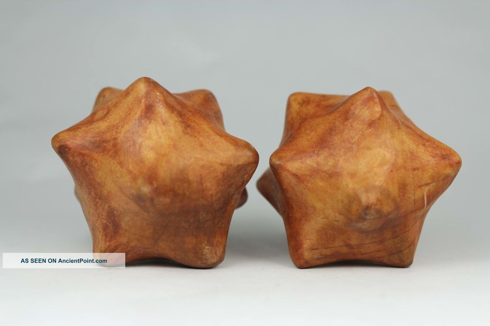 Chinese Old Wood Wonderful Handwork Hand Healthy Flexible Fingers Handgrip Other photo