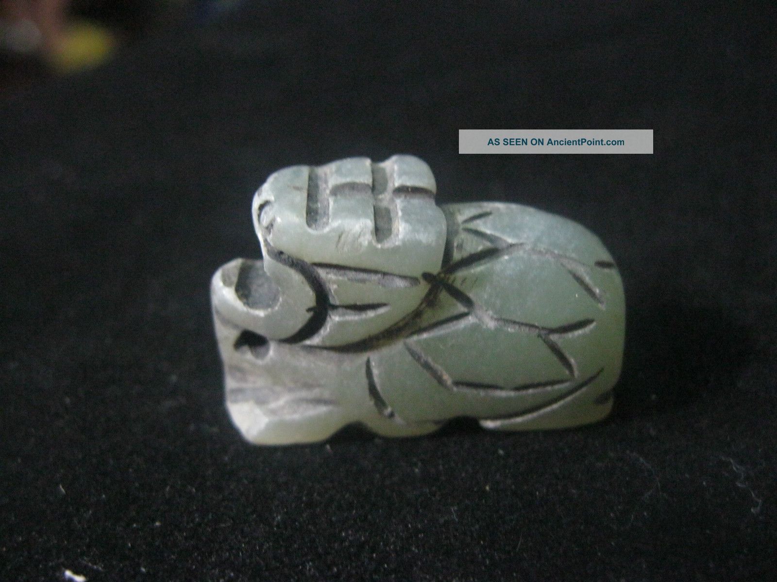 Antique Design Old Jade Pendant /funny Animal Pendant Necklaces & Pendants photo