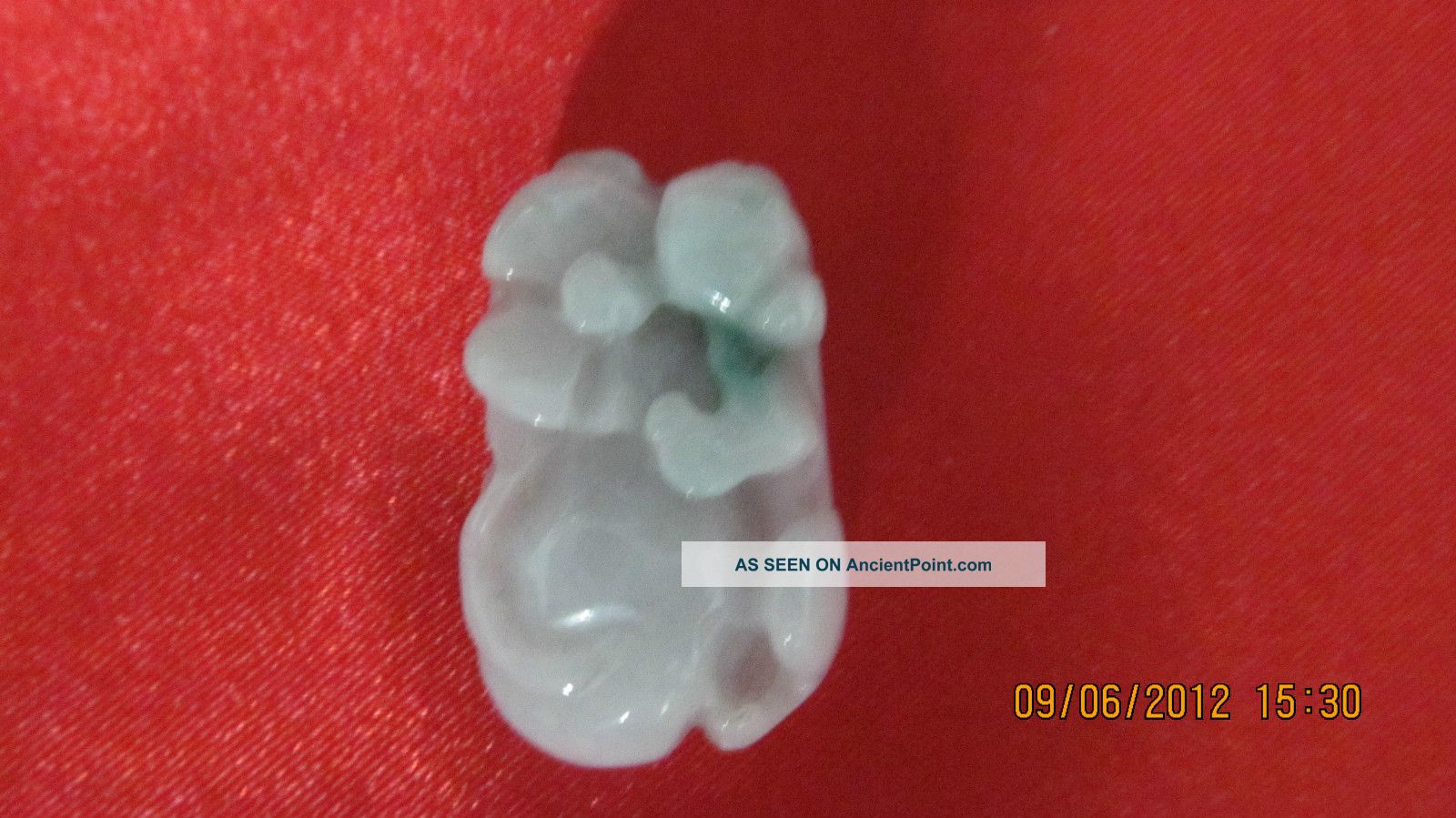 Elegant Gift Chinese Jade Pendant Unique Style Best - Necklaces & Pendants photo