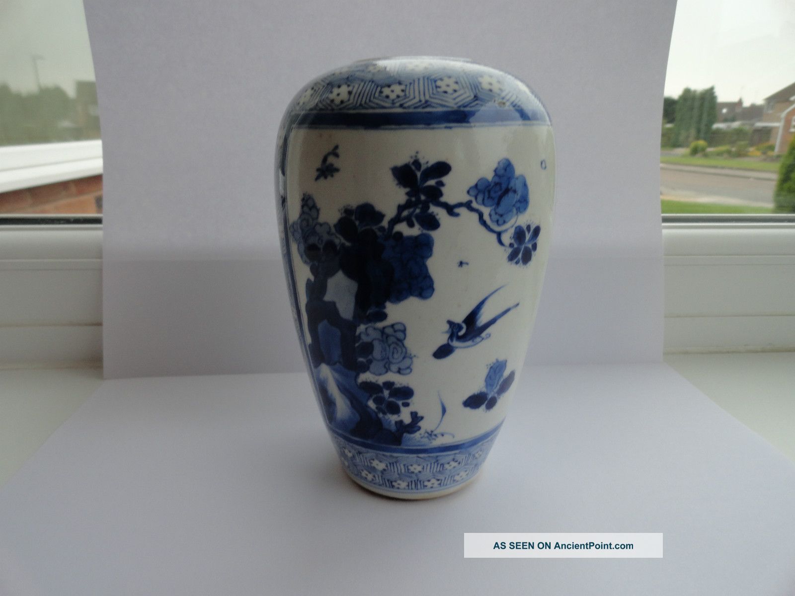 Chinese 18thc Blue And White Porcelain Vase Porcelain photo