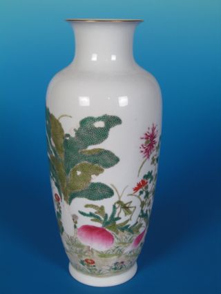 Chinese Pastel Color Porcelain Gilt Of Cabbage Vase photo