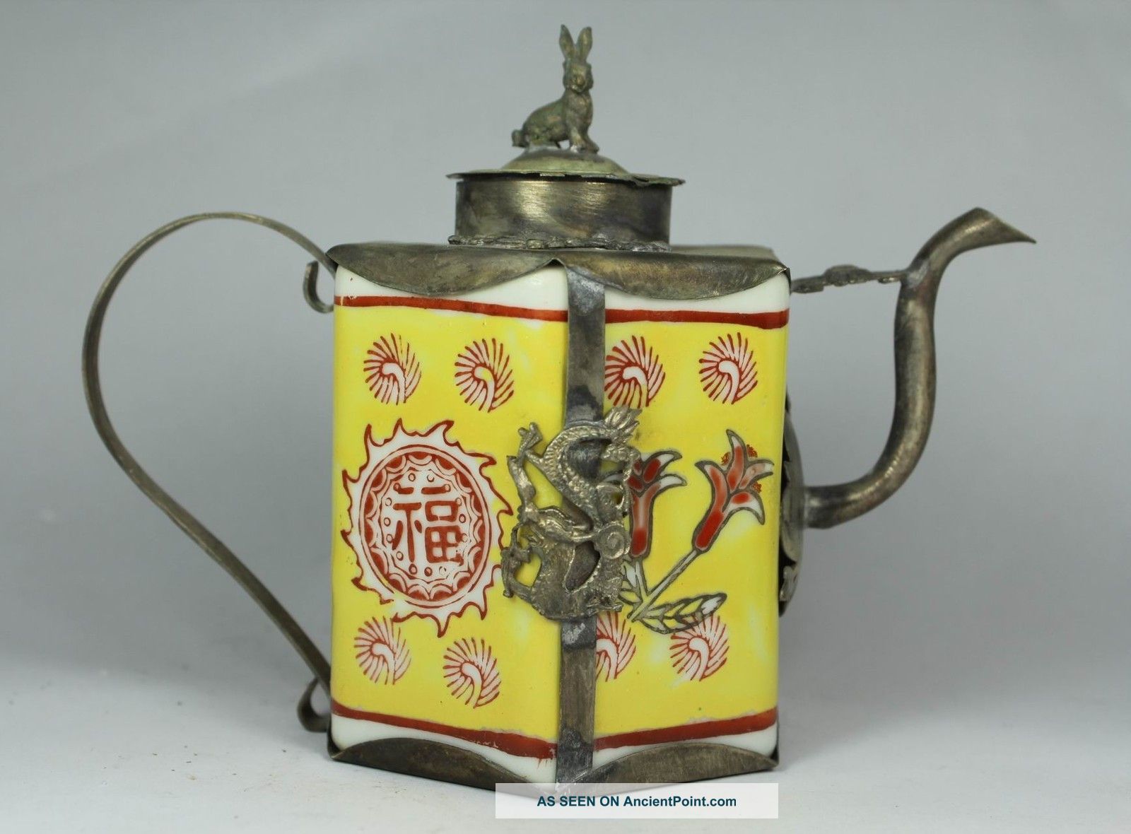 Chinese Handwork Painting Flower Dragon Phoenix Old Porcelain Tea Pot Porcelain photo