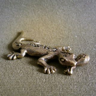 Wealth Lizard Gecko Pop Love Luck Charm Thai Amulet photo