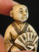 Antique Japanese 象牙 Ox Bone Netsuke Man W.  Fan,  Turning & Nodding Head,  Signed Netsuke photo 10