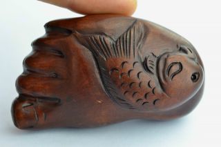 China Rare Collectibles Old Handwork Boxwood Carving Fish On Foot Netsuke +++++ photo