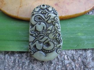 China Folk Classical Jade Stone Carve Auspicious Real Dragon Pendant 328 photo