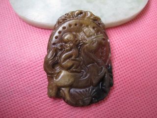 Tibet Folk Classical Jade Stone Carve Auspicious Ma Monkey Pendant 226 photo