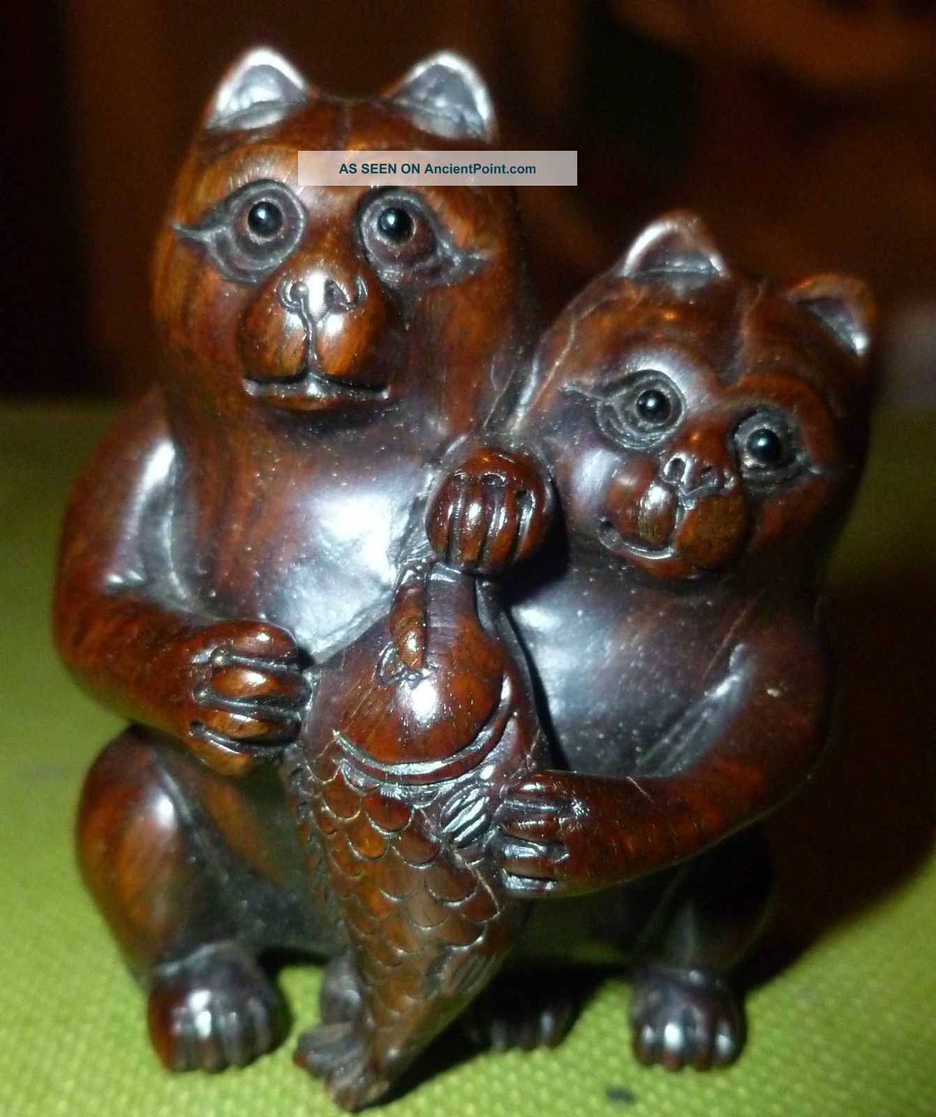 Amazing Unusual Netsuke 2 Cats With Fish Beautifully Carved Signed Rare Subject Netsuke photo