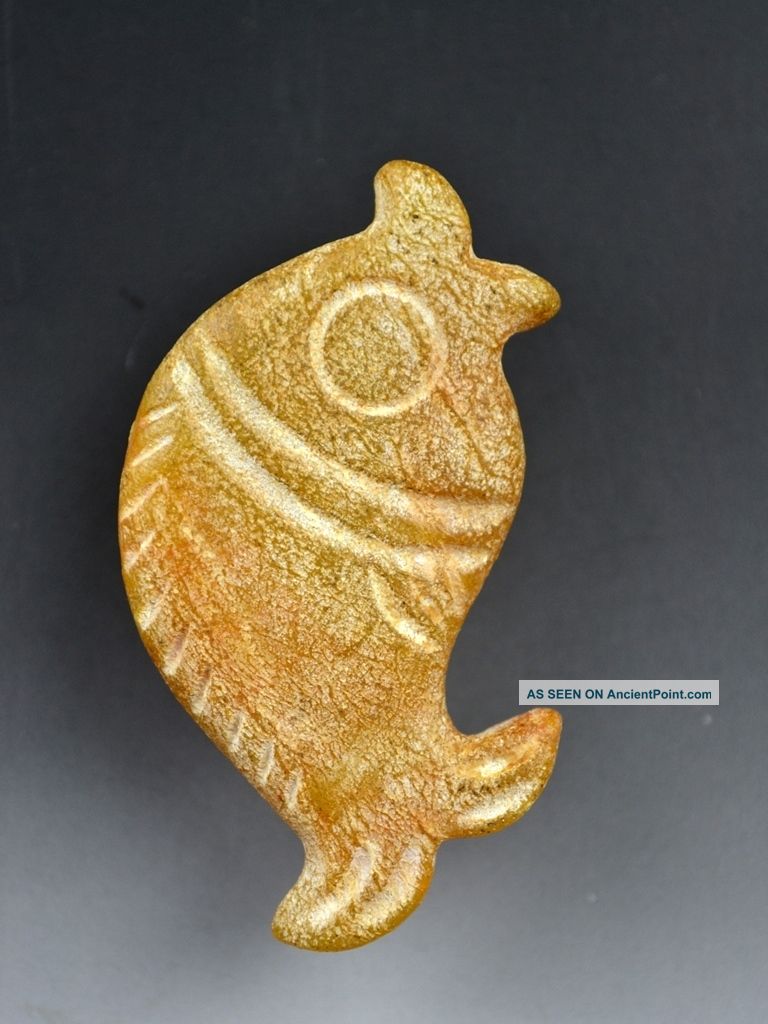 Asia / China / Unique Items.  Hongshan Culture Jade Sculpture Pendant / Amulet. Reproductions photo
