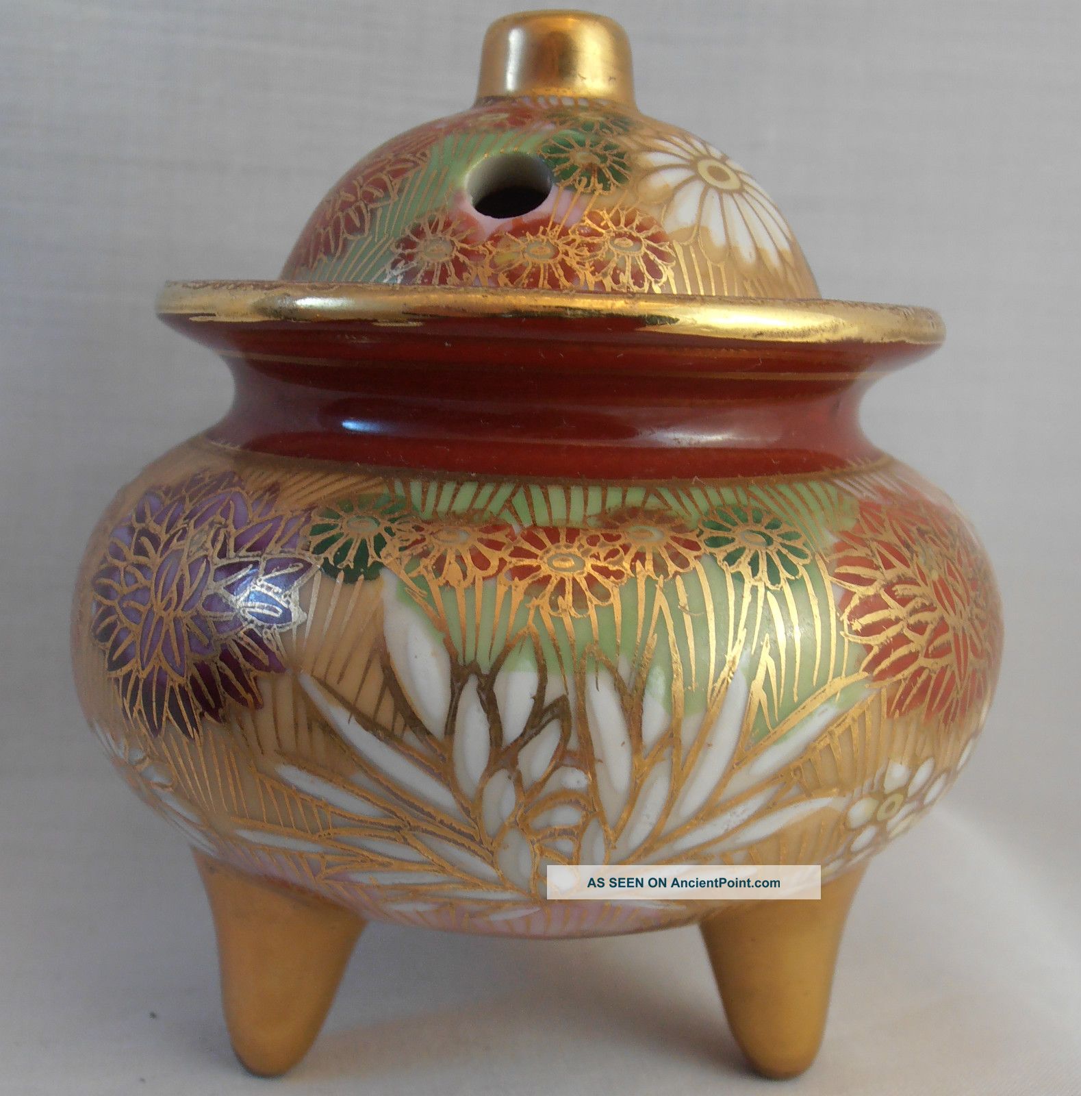 Japanese Ceramic Pot & Lid Incense Burner Japanese Porcilain Censer Gold Decor Porcelain photo