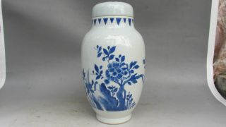 The Beauty Of The Chinese Blue And White Pot photo