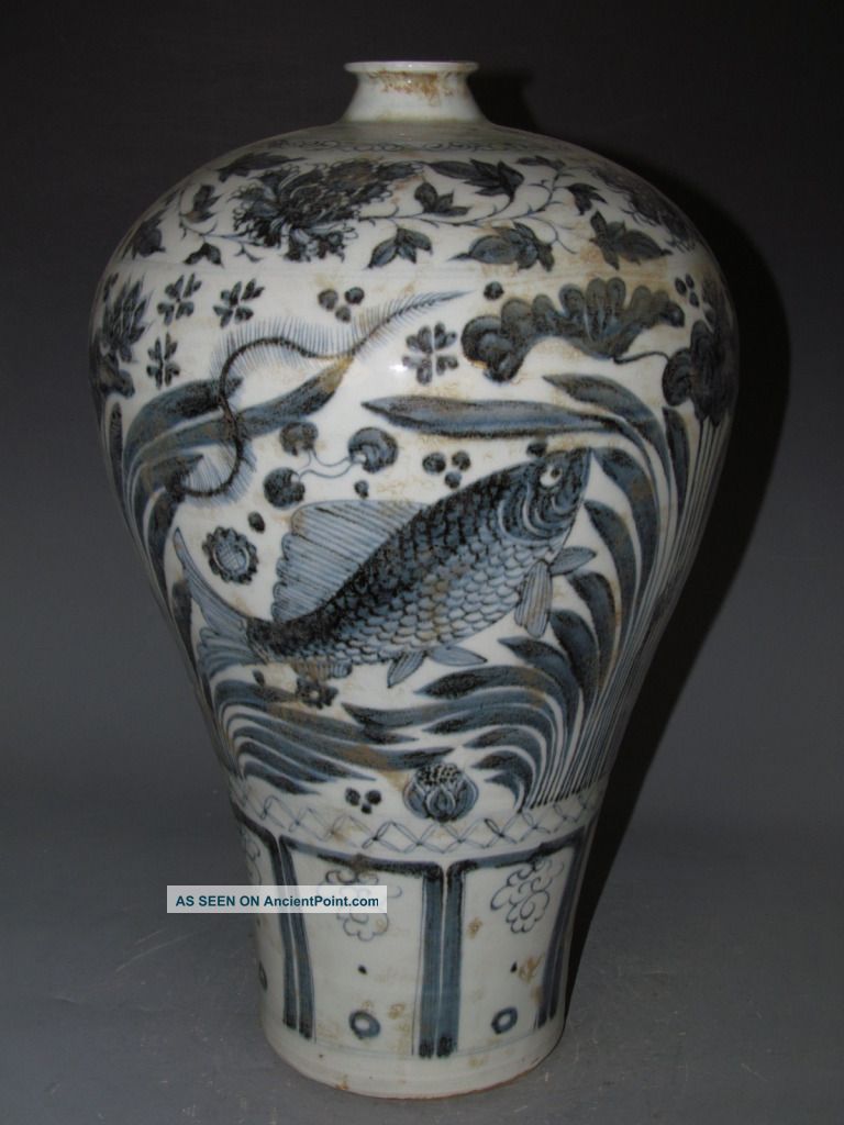 Fine Chinese Blue & White Porcelain Fish Vase Vases photo