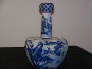 Chinese Kangxi Under Glaze Mark Blue & White Tulip Vase photo