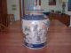 Chinese Porcelain Pottery Covered Temple Tea Jar Vase 1900 ' S Vases photo 1