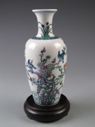 Fine Chinese 18th Clash Colors Porcelain Flowers & Birds Vase photo